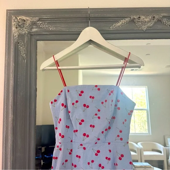 Urban Outfitters Linen Cherry Print Mini Dress. Size 0 - Picture 4 of 7